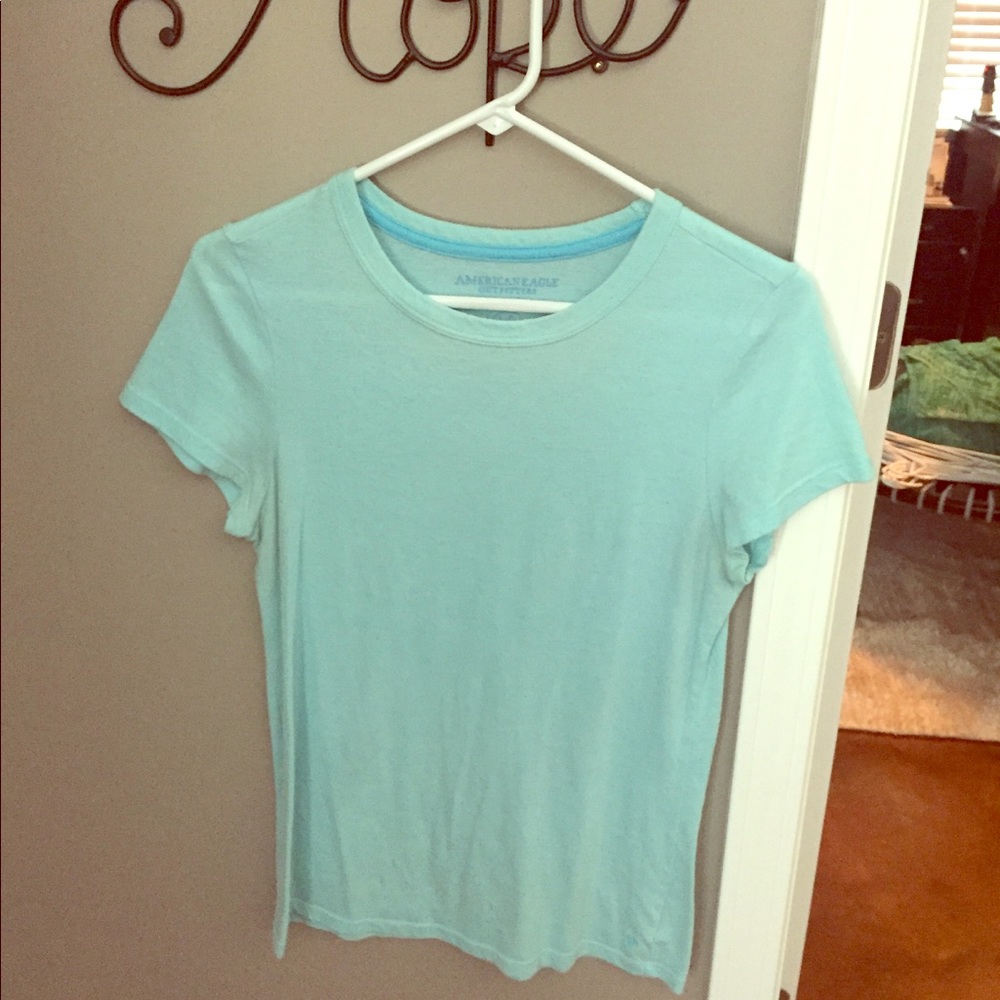 American Eagle Basic Tee